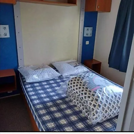 Кемпинг Proprietaire Mobilhome 140